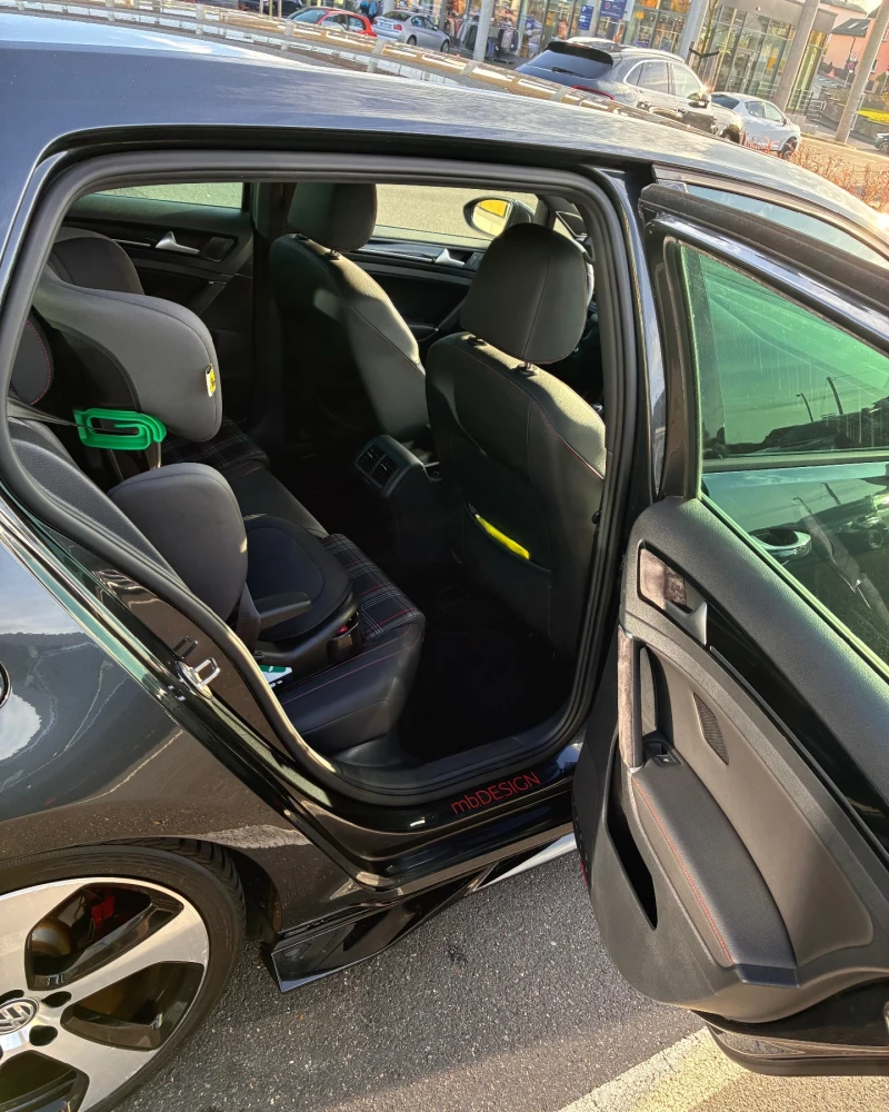 VW Golf GTI, снимка 8 - Автомобили и джипове - 52370620