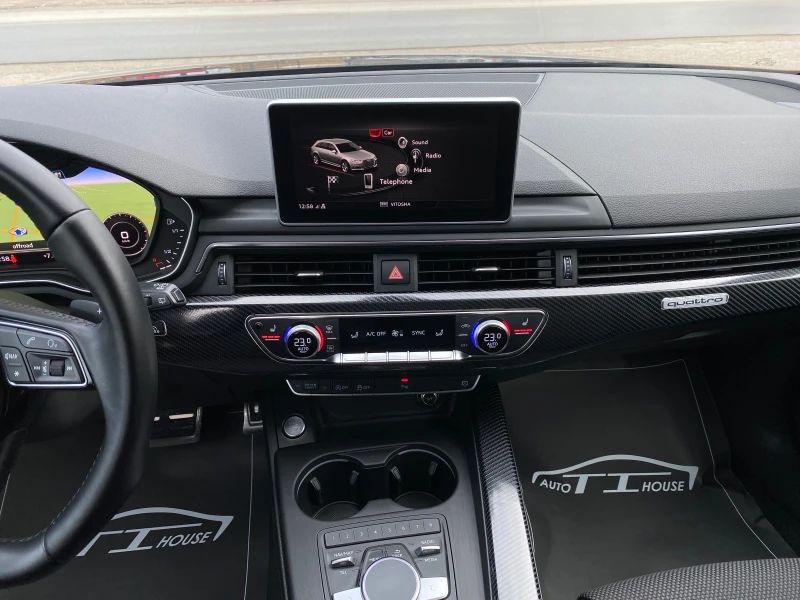 Audi A4 3.0TDI* S-Line* Bang&Olufsen* Pano* Digital* , снимка 12 - Автомобили и джипове - 52875616