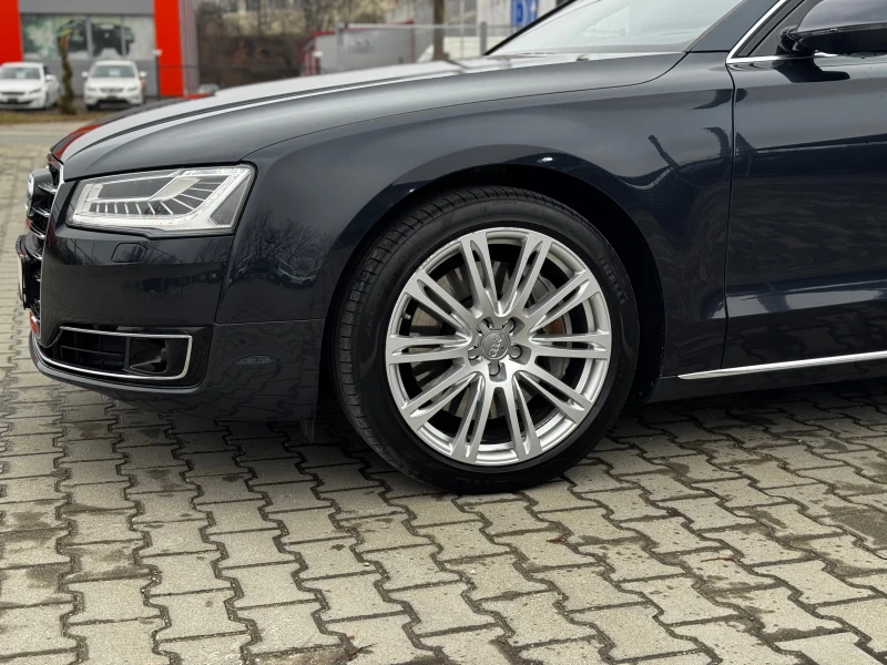 Audi A8 4.2TDI quattro Distronic PANO HUD Keyless Масаж, снимка 4 - Автомобили и джипове - 53296689