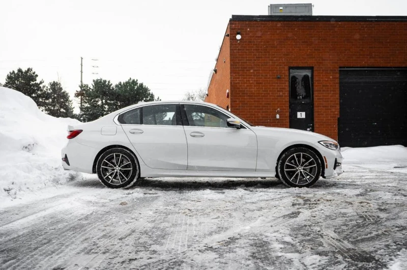 BMW 330 3 Series* 330i* xDrive AWD* АвтоКредит* (ЦЕНА ДО Б, снимка 3 - Автомобили и джипове - 53562935