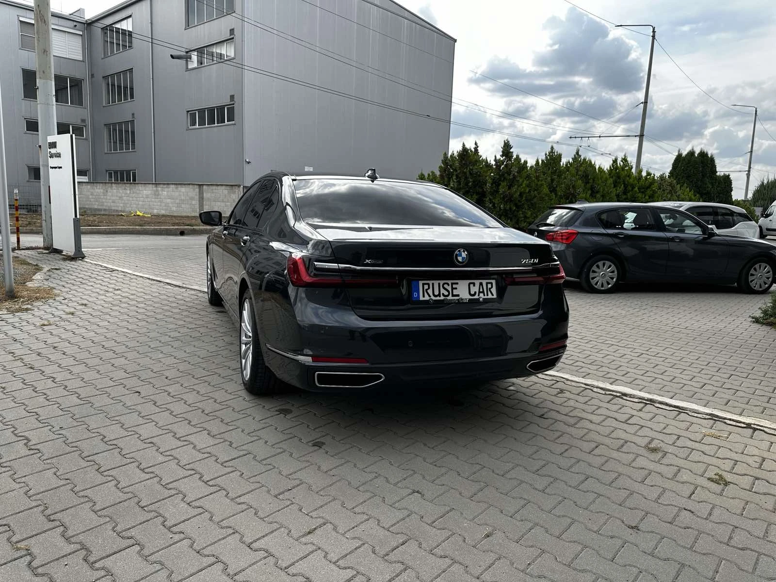 BMW 750 750i xDrive, 390KW - изображение 4