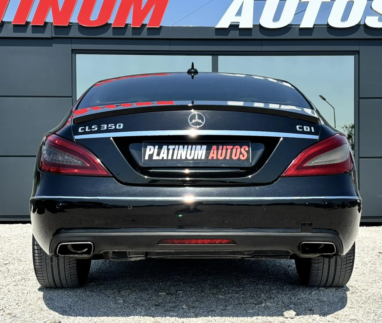Mercedes-Benz CLS 350 350CDI/ГАРАНЦИЯ/ОБСЛУЖЕНА/НА ПРУЖИНИ/ПЕРФЕКТЕН  - изображение 4