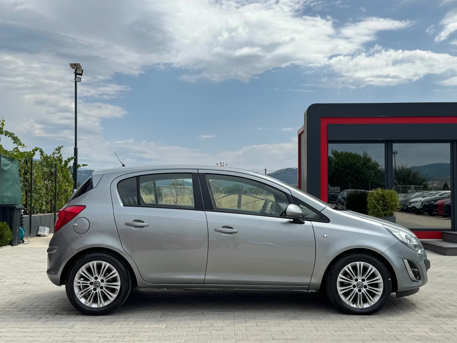 Opel Corsa 1.7CDTI EURO-5 FULL - изображение 6
