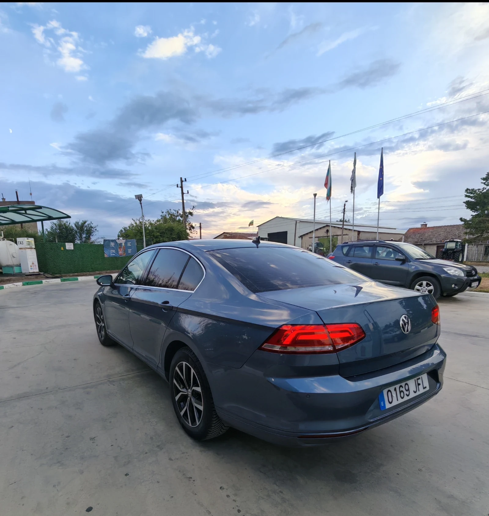 VW Passat VIII 2.0tdi - изображение 9