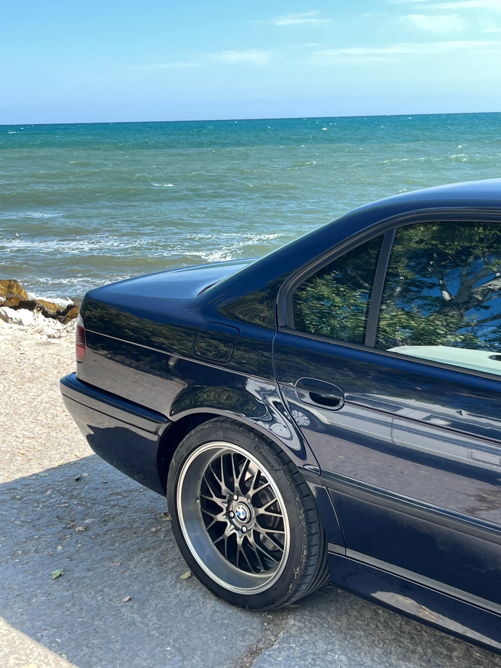 BMW 735 i - изображение 7