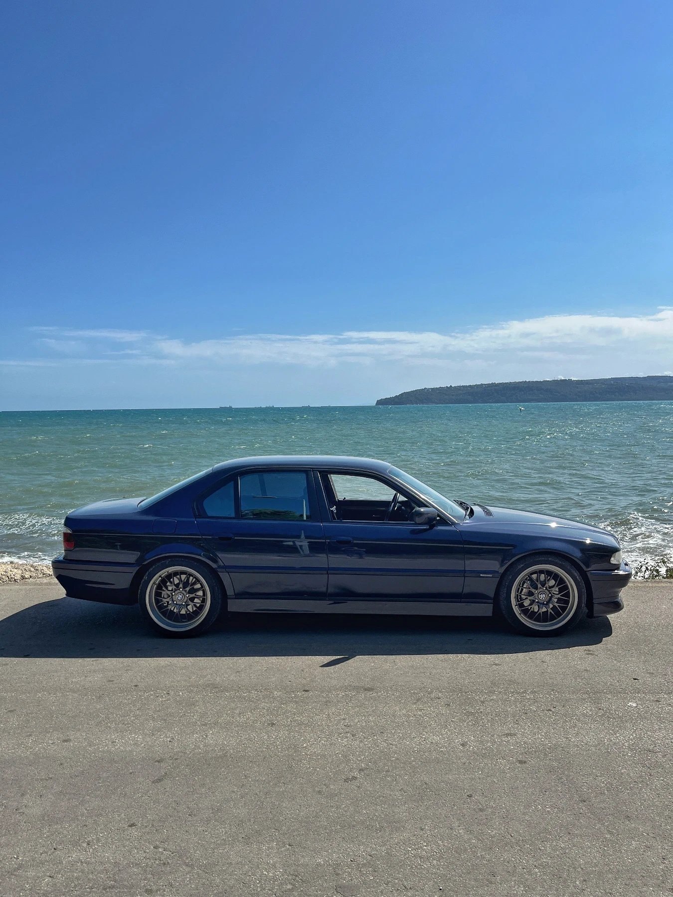 BMW 735 i - изображение 6