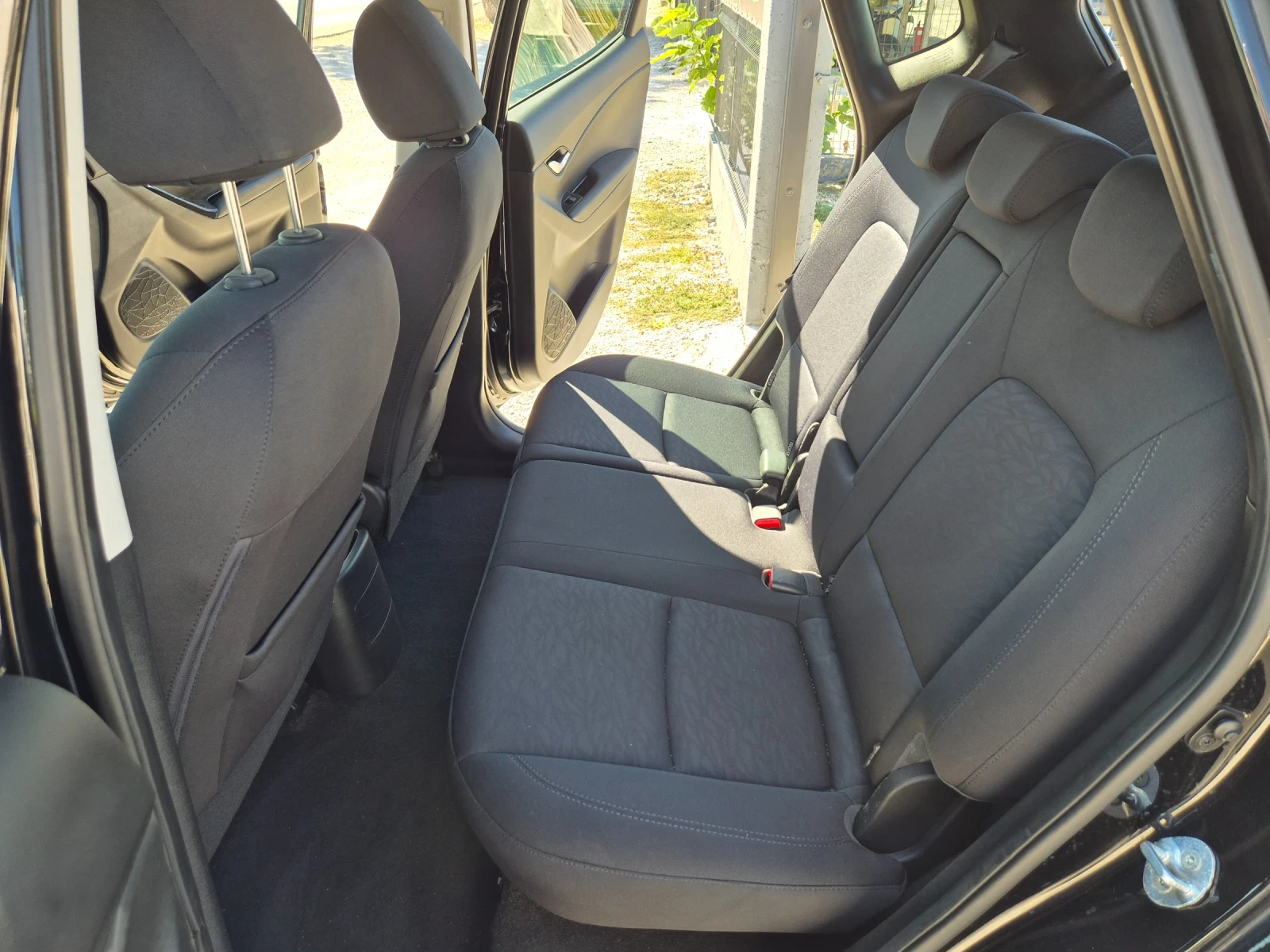 Hyundai Ix20 1.6 DIESEL EURO6 | Mobile.bg — изображение 13