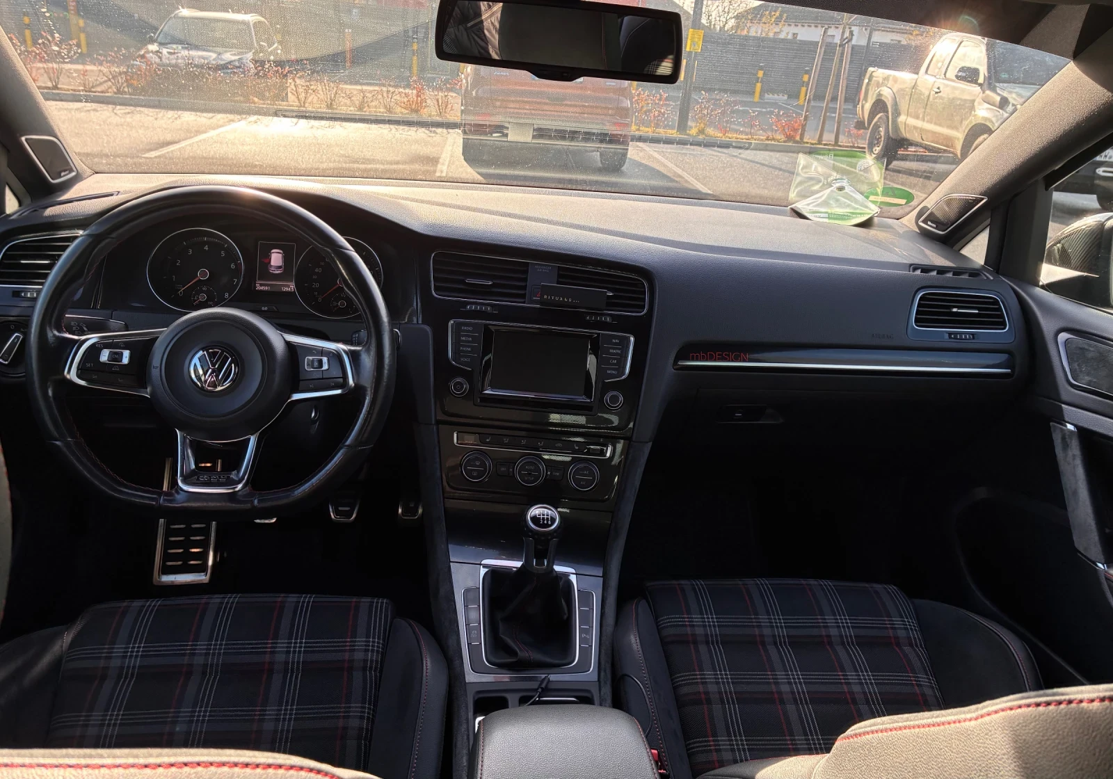 VW Golf GTI | Mobile.bg   11