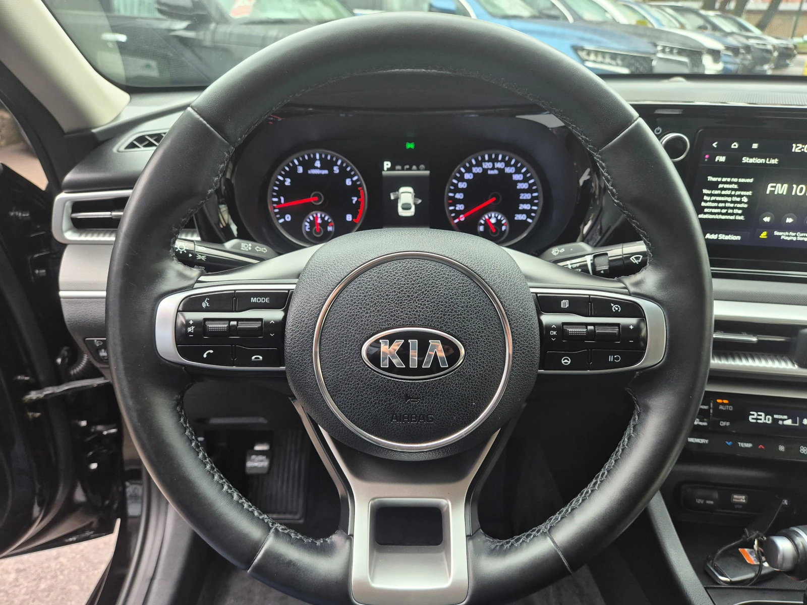 Kia K5 2.0 cm3 LPG Наличен в БГ - изображение 10