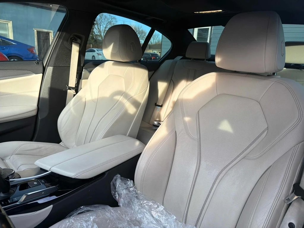 BMW 530 * 530i xDrive * CARFAX * ���� �� �� | Mobile.bg � ����������� 10