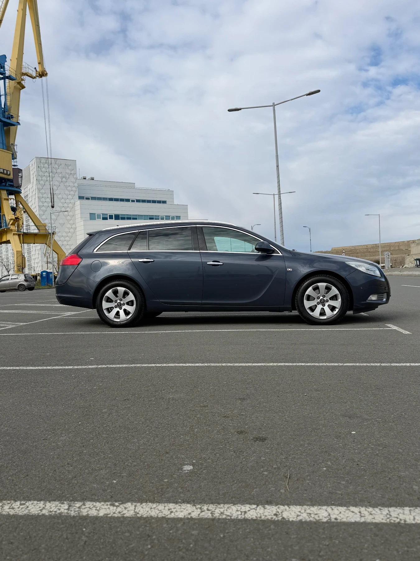 Opel Insignia 2.0 160 - изображение 5