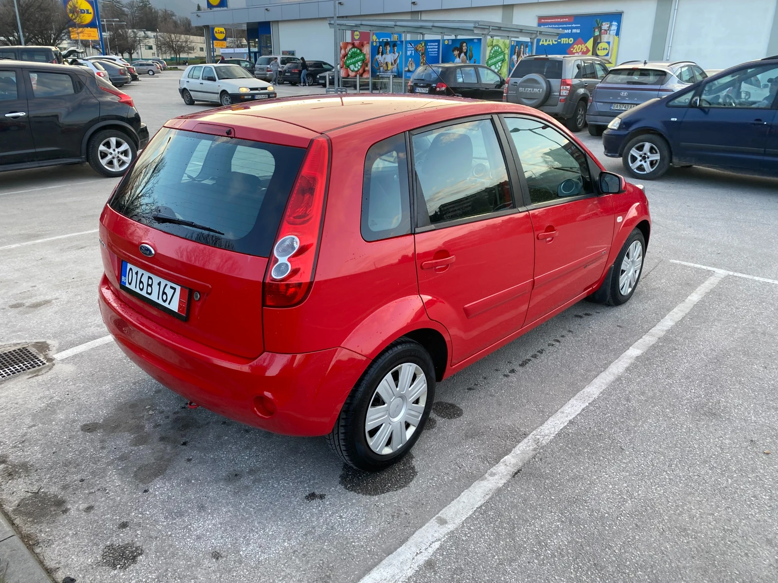 Ford Fiesta 1.3 i, снимка 3 - Автомобили и джипове - 54007170