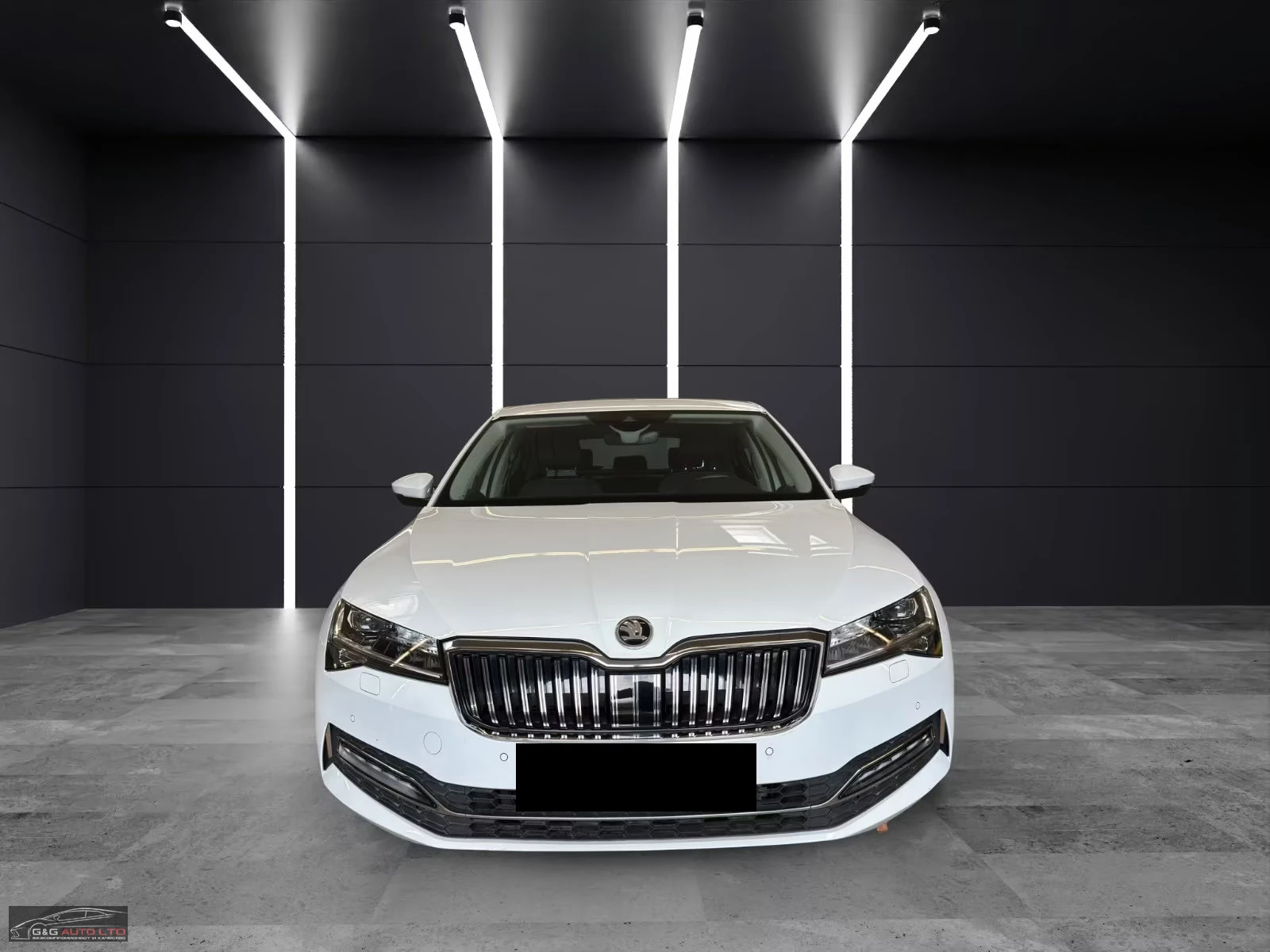 Skoda Superb PREMIUM/190HP/4X4/MATRIX/DSG/CAM/KLESS/320z, снимка 2 - Автомобили и джипове - 54270239