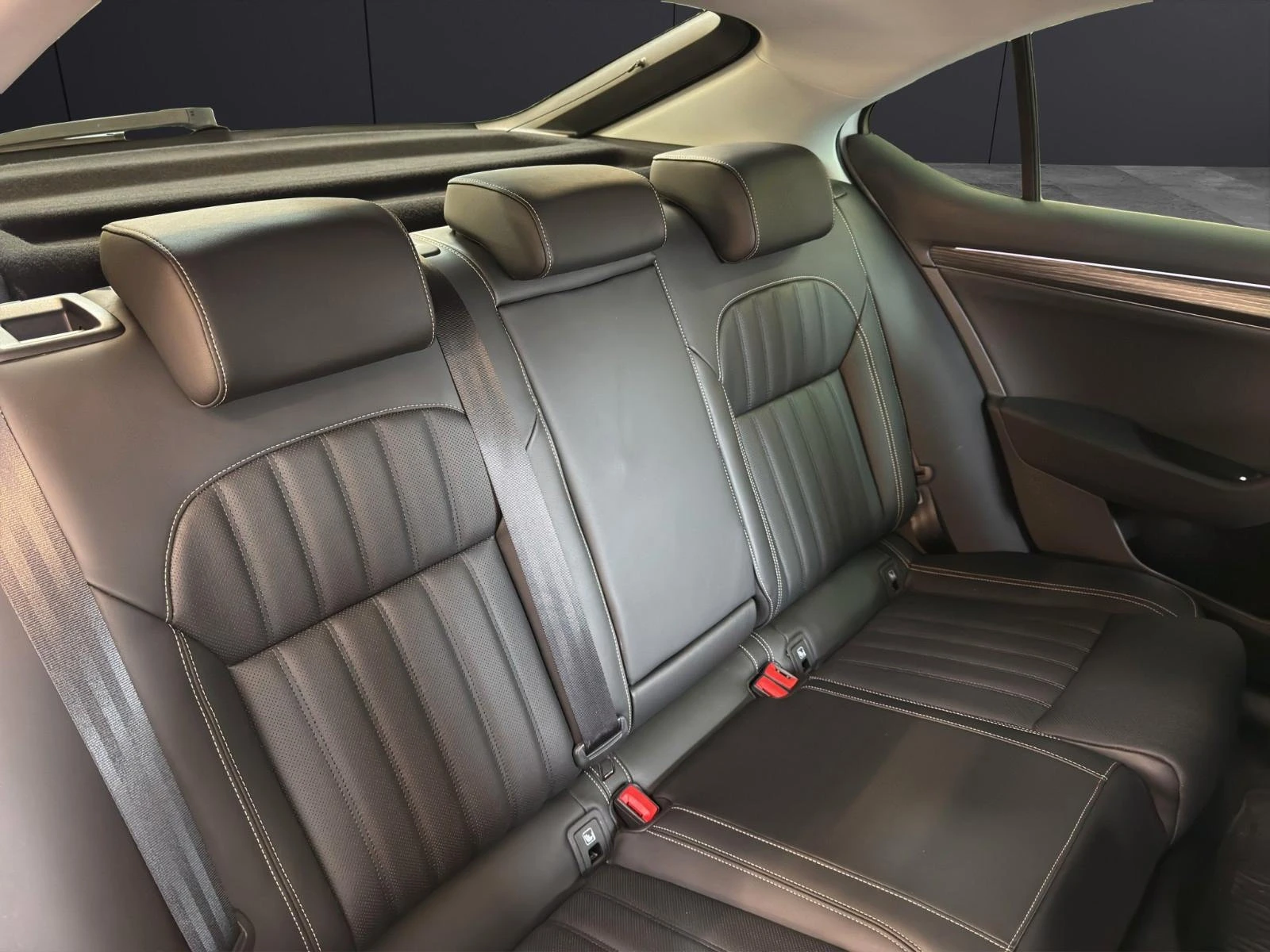 Skoda Superb PREMIUM/190HP/4X4/MATRIX/DSG/CAM/KLESS/320z, снимка 15 - Автомобили и джипове - 54270239