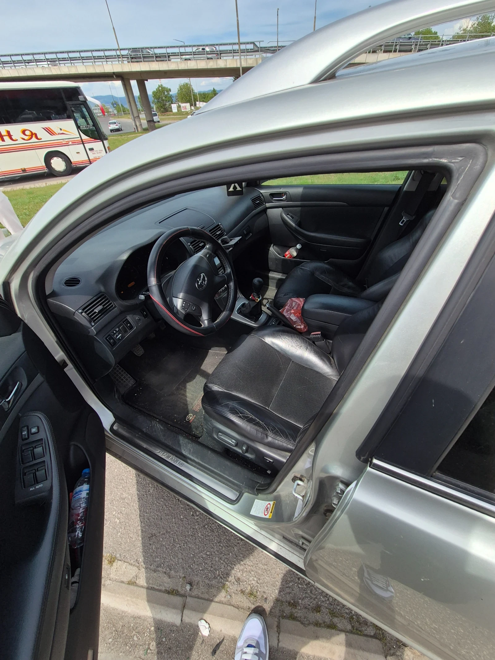 Toyota Avensis, снимка 6 - Автомобили и джипове - 54608803