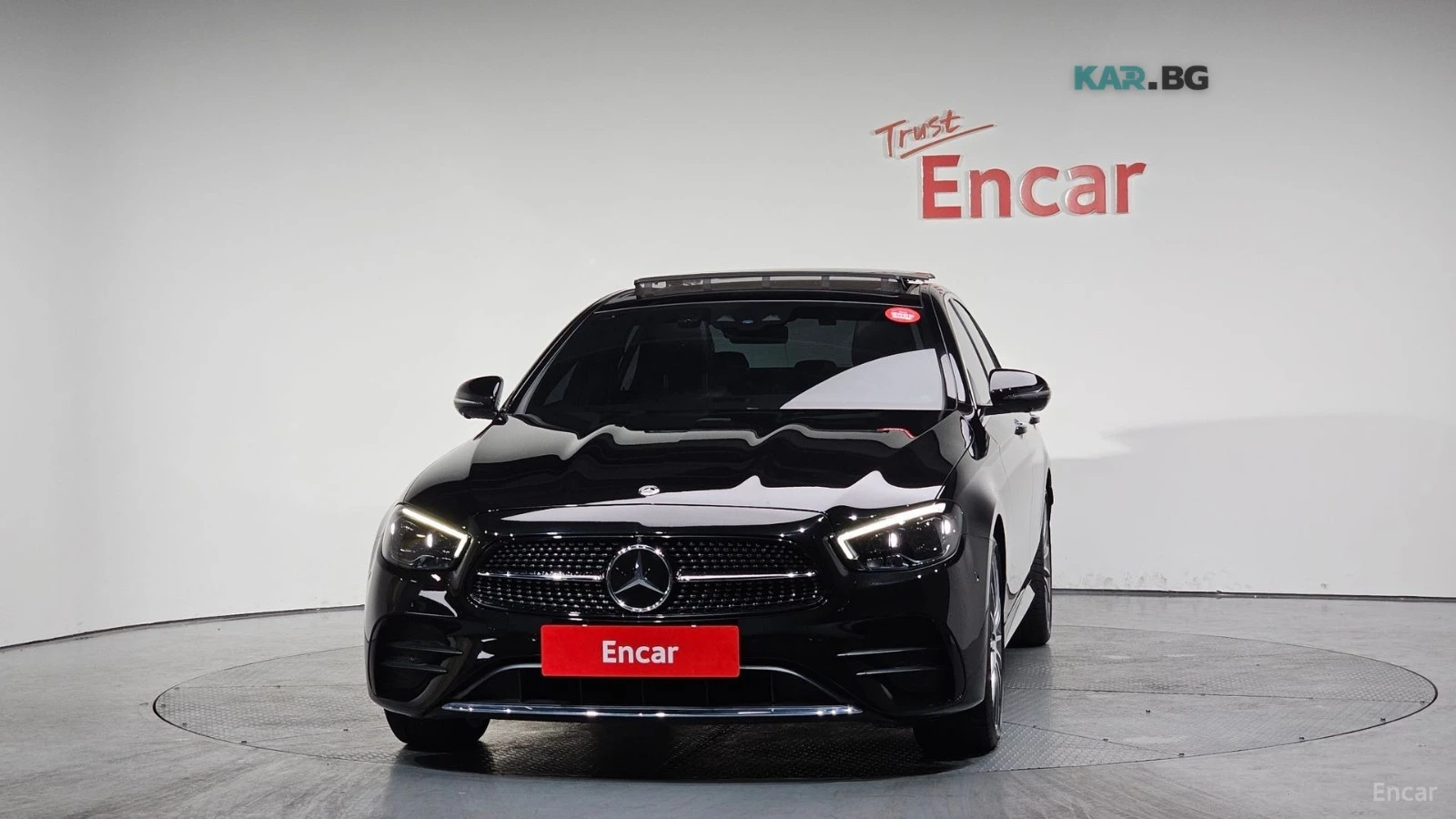 Mercedes-Benz E 350 AMG-LINE* 4MATIC* FULL-ASSISTS* BURMESTER* , снимка 2 - Автомобили и джипове - 54945388
