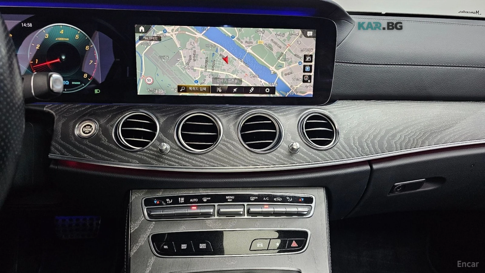 Mercedes-Benz E 350 AMG-LINE* 4MATIC* FULL-ASSISTS* BURMESTER* , снимка 8 - Автомобили и джипове - 54945388