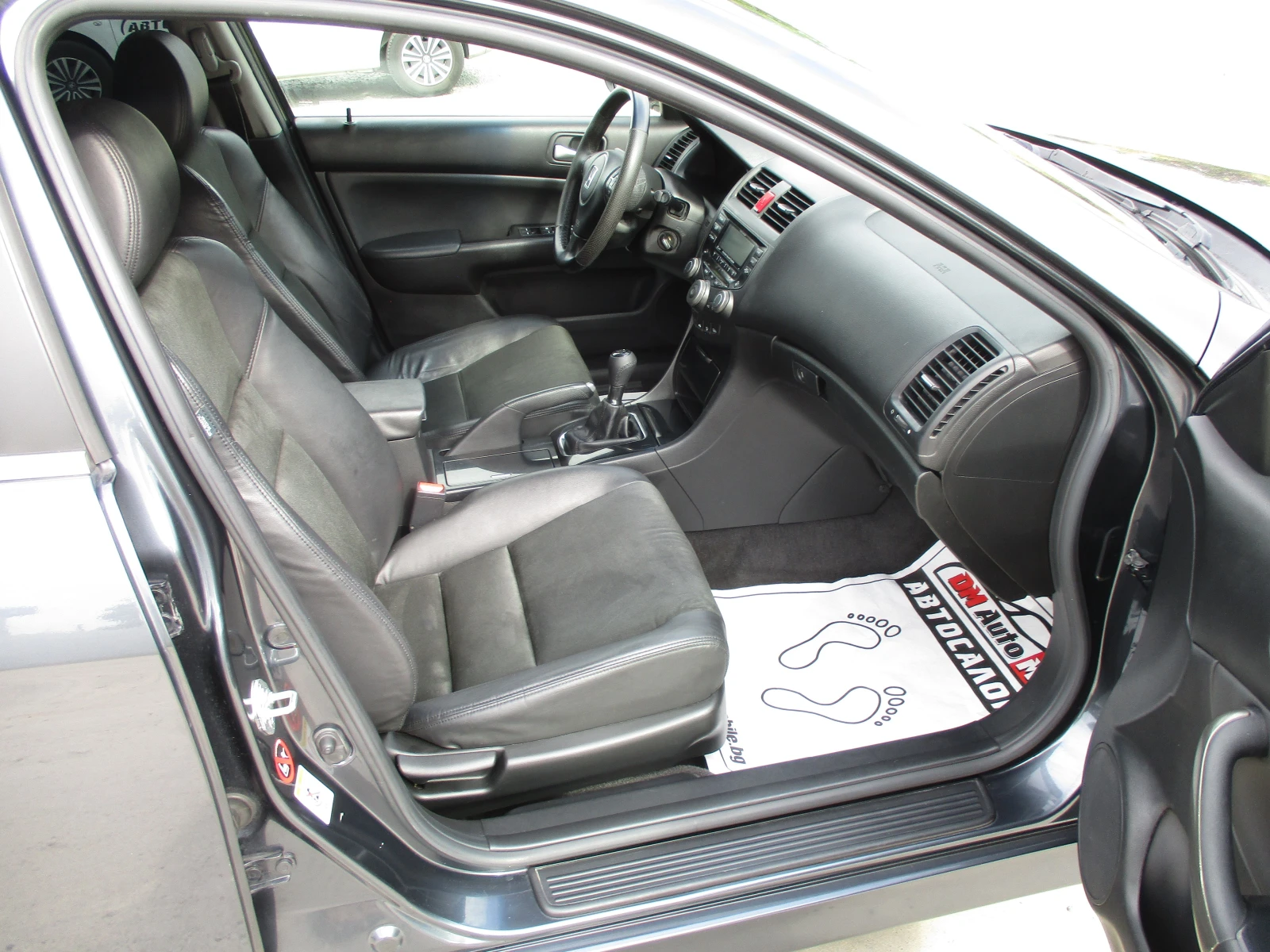 Honda Accord 2.2/ДИЗЕЛ/140кс./6-СКОРОСТИ/КАТО НОВА/, снимка 13 - Автомобили и джипове - 55314756