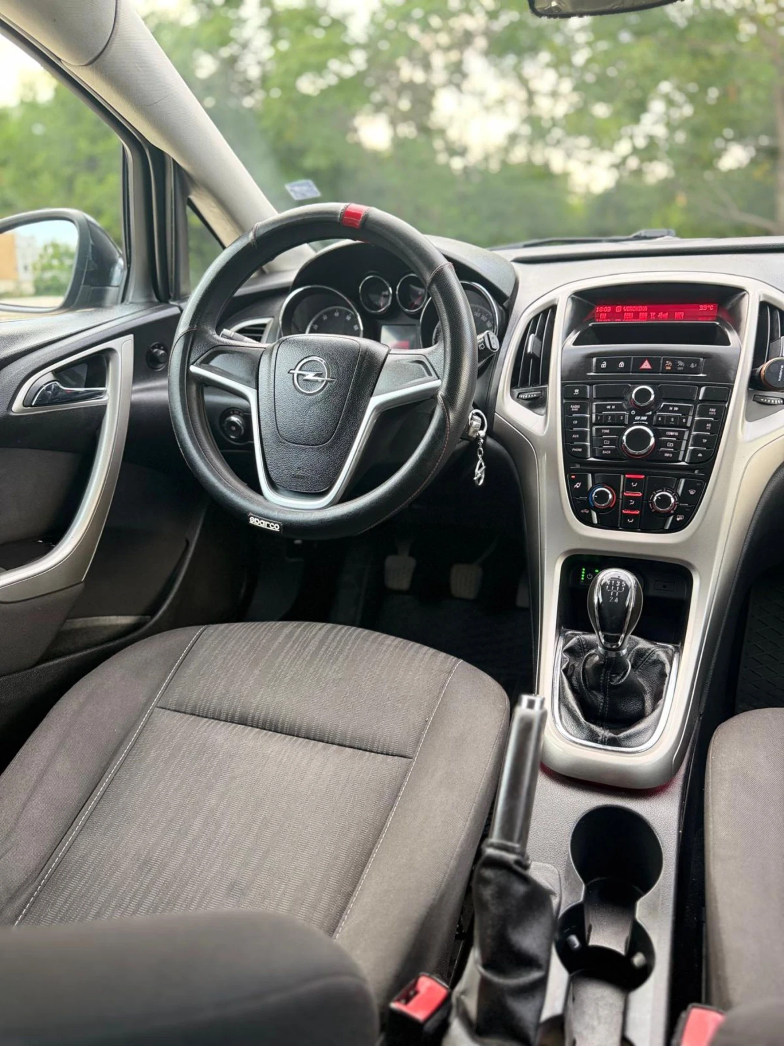 Opel Astra 1.4/ГАЗ-БЕНЗИН/ 5 ЕВРО 100км / НАПЪЛНО ОБСЛУЖЕН/  , снимка 3 - Автомобили и джипове - 55435862
