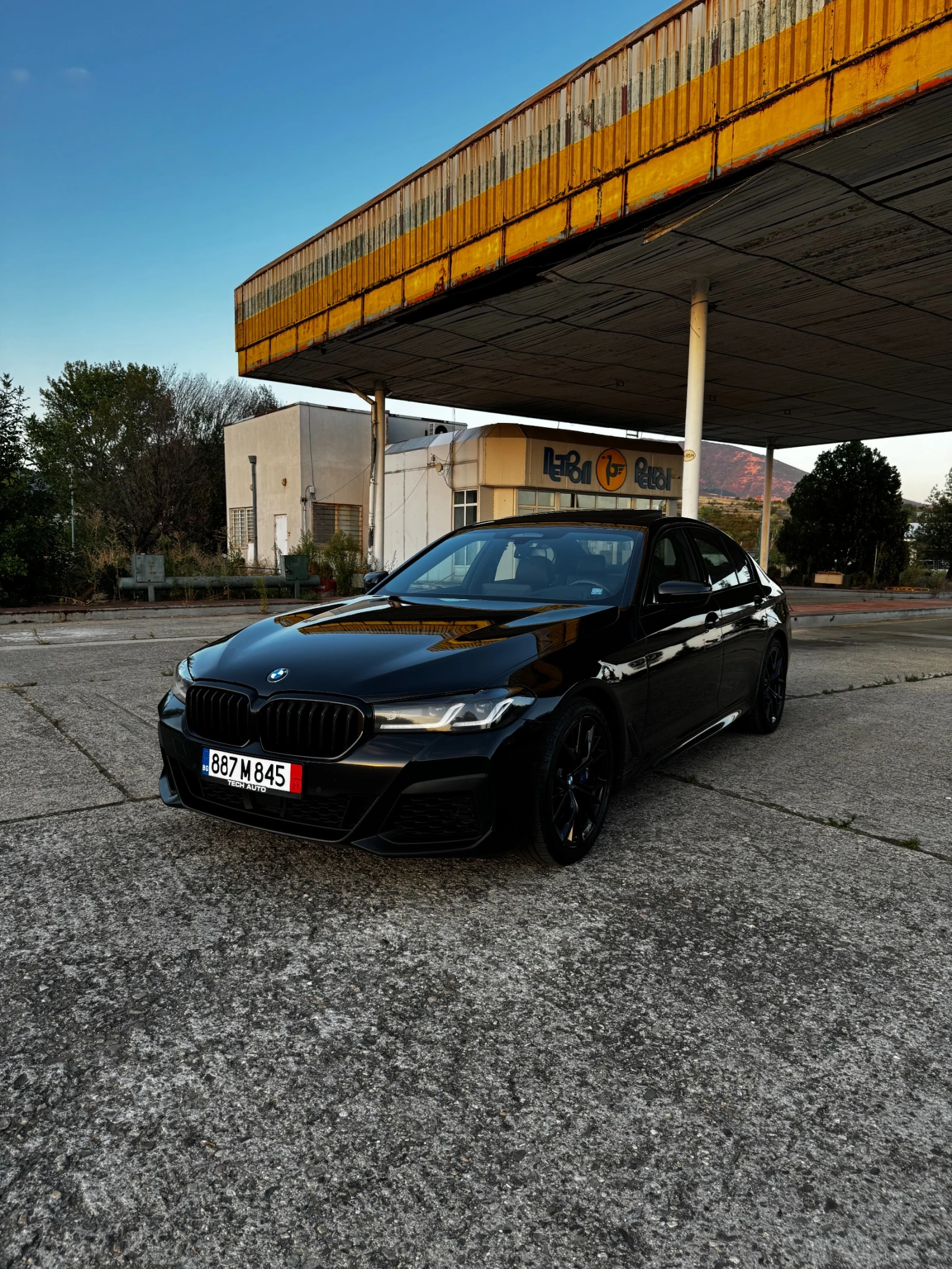 BMW 540 xDrive/Shadow Line/Massage/1Собственик, снимка 8 - Автомобили и джипове - 56136585