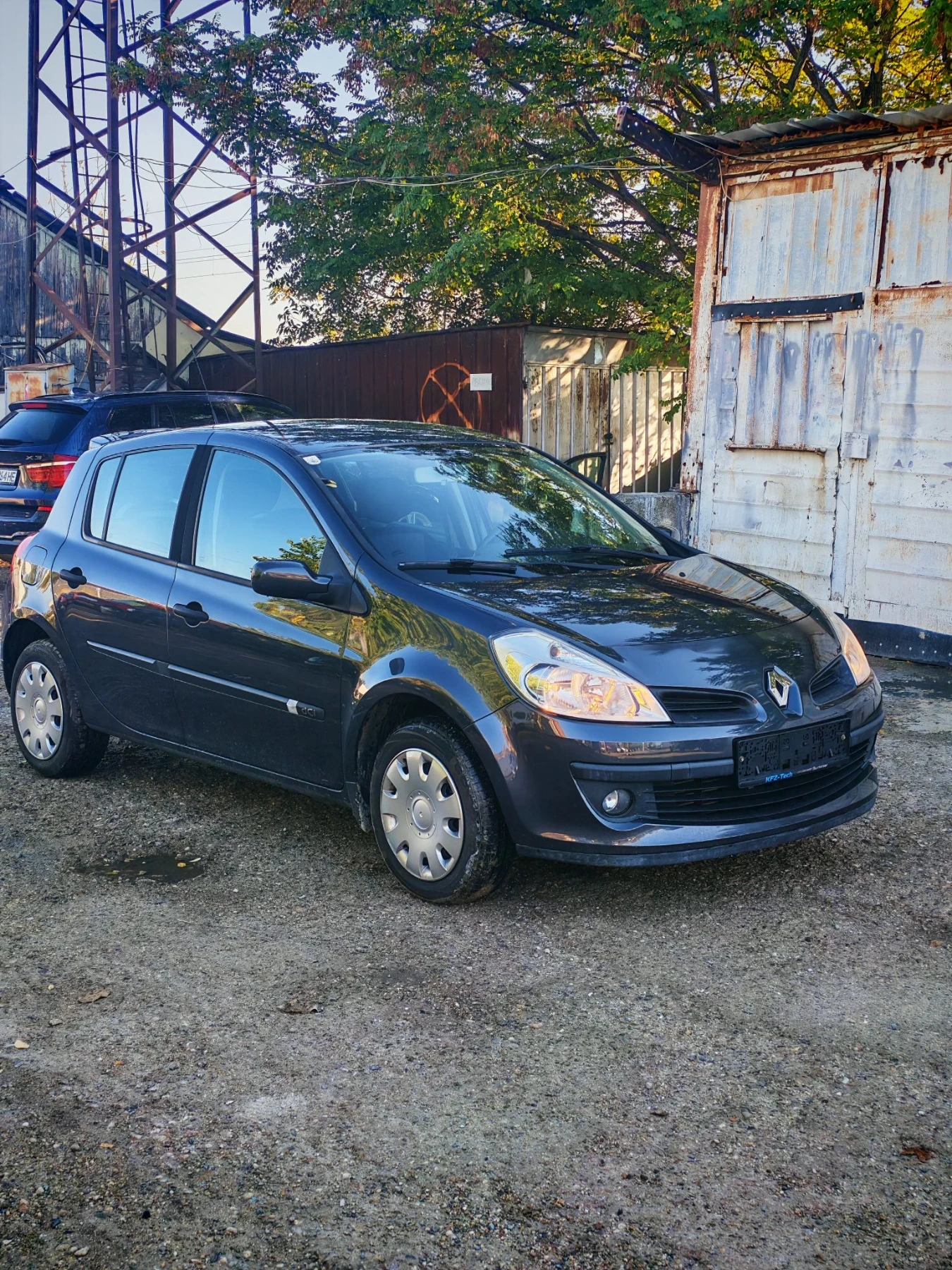 Renault Clio 1.5 дизел 2006, снимка 3 - Автомобили и джипове - 56540766