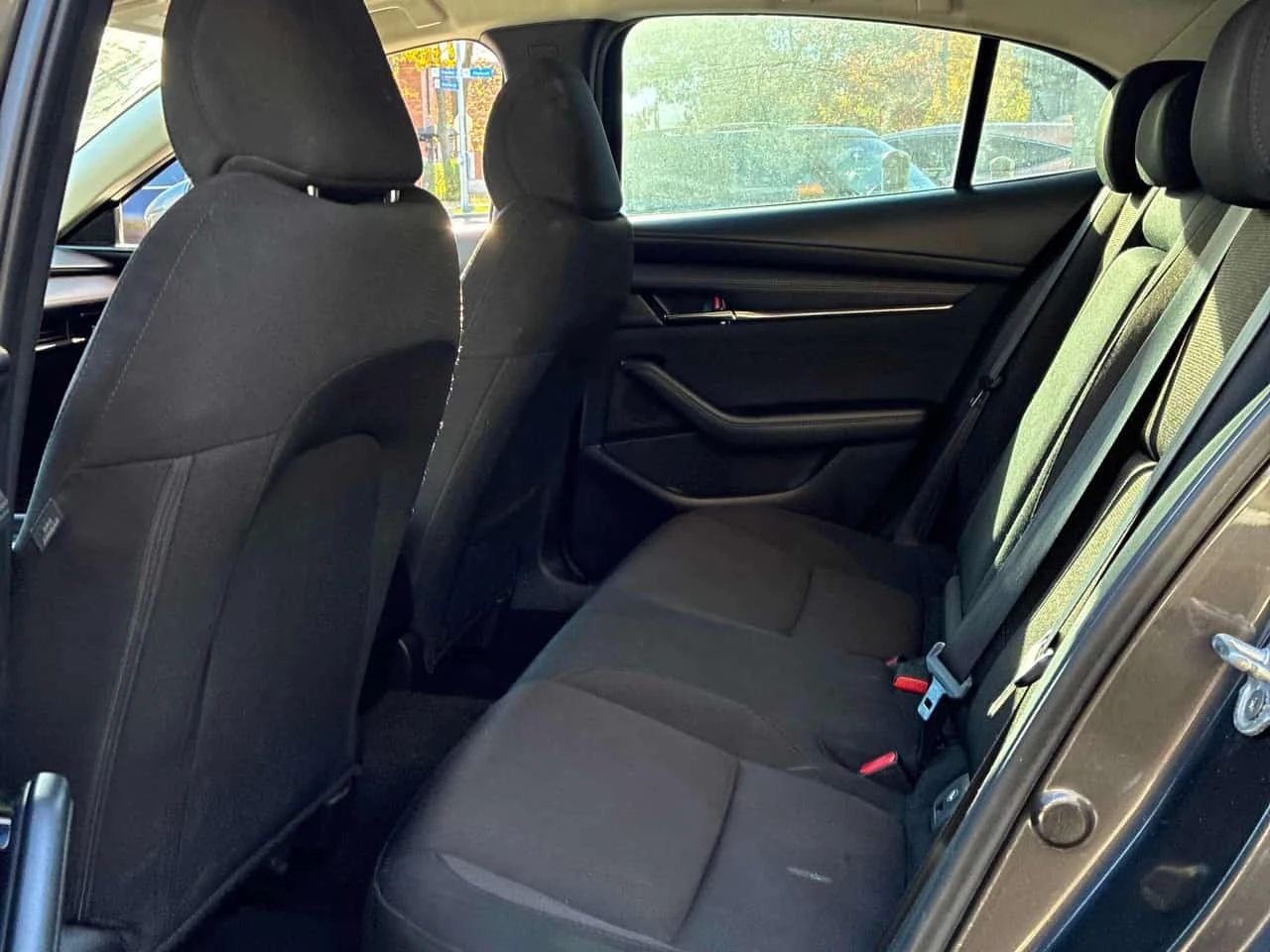 Mazda 3 * GS * CARFAX * КАМЕРА * ПОДГРЕВ , снимка 15 - Автомобили и джипове - 56700760