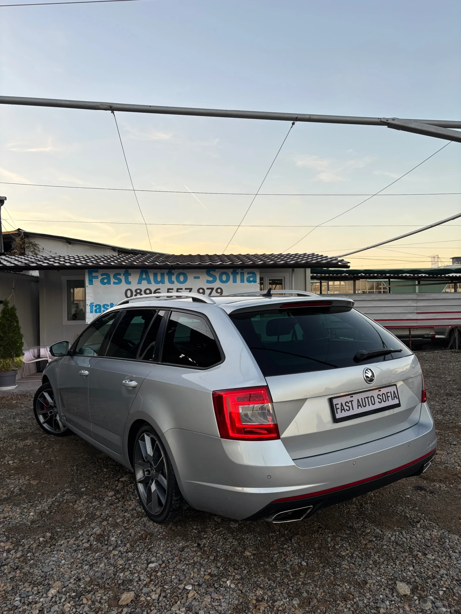 Skoda Octavia VRS!Keyless!Distronic!Swiss!, снимка 6 - Автомобили и джипове - 56738302