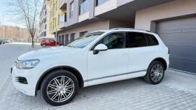 VW Touareg 4.2TDI-V8 340k.c DISTRONIC PANO - 11000 € / 21514.13 лв. - 70306622 4