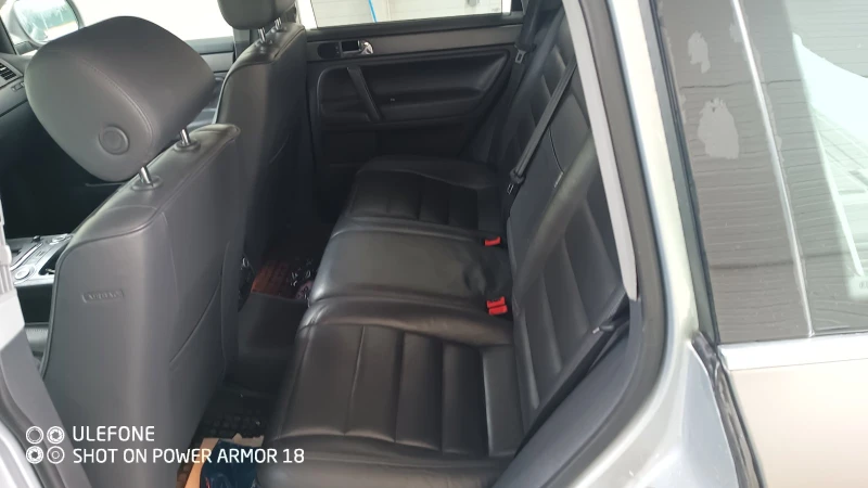 VW Touareg 4.2, снимка 12 - Автомобили и джипове - 47426577