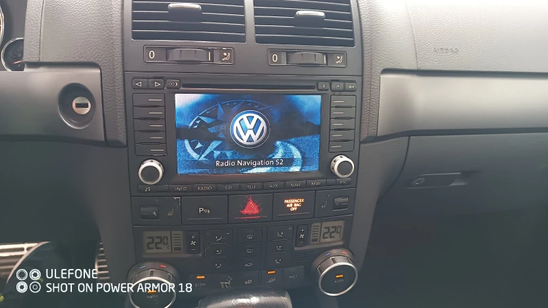 VW Touareg 4.2, снимка 8 - Автомобили и джипове - 47426577