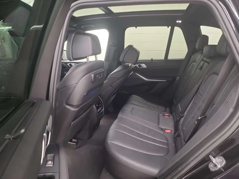 BMW X5 xDrive40i M-Sport * 360 * Head-Up * Laser * CARFAX, снимка 9 - Автомобили и джипове - 53599231