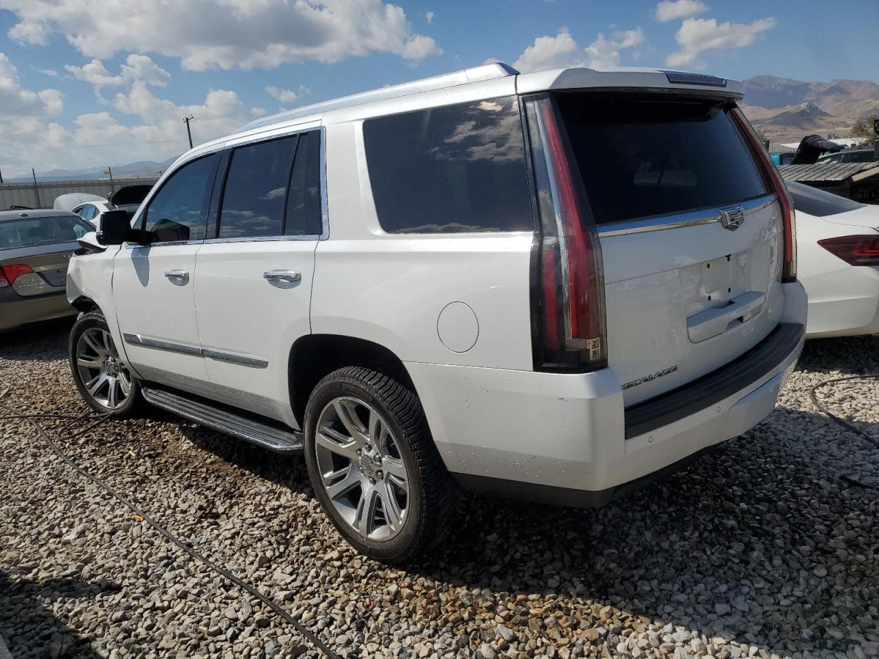 Cadillac Escalade  - изображение 4