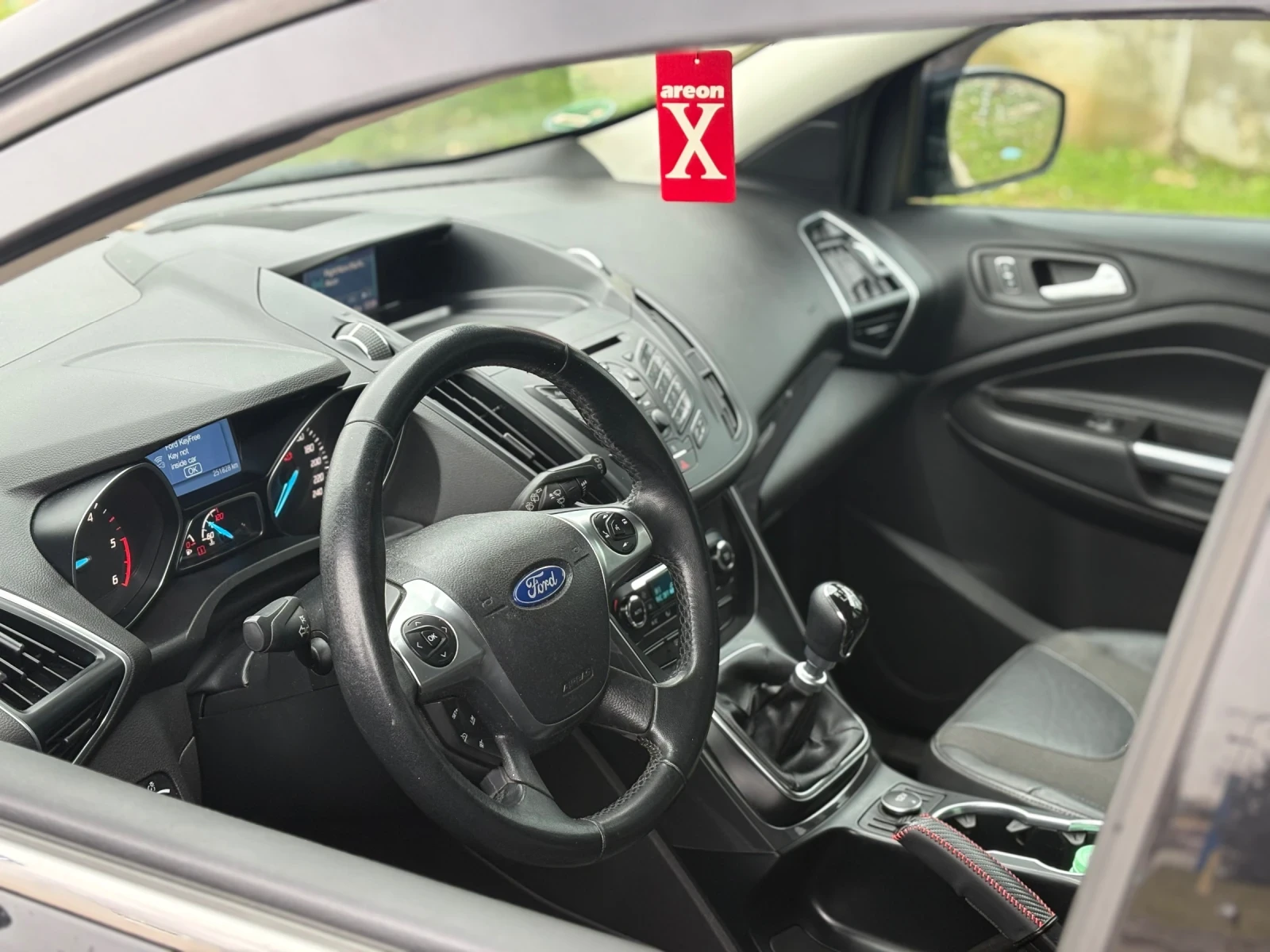 Ford Kuga 2.0 TDCi - изображение 6