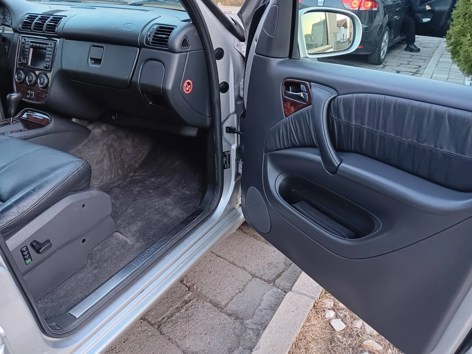 Mercedes-Benz ML 270  CDI, снимка 11 - Автомобили и джипове - 53818303