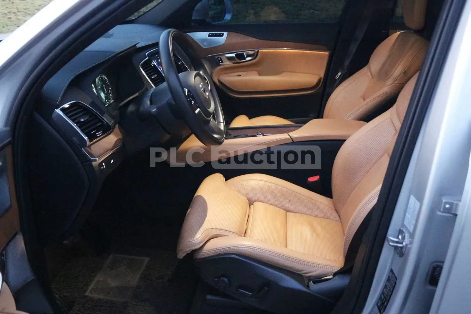 Volvo Xc90 T6 INSCRIPTION/ДИСТРОНИК/7 МЕСТНА/ПАНО/BOWERS/ОБДУ, снимка 6 - Автомобили и джипове - 54045718