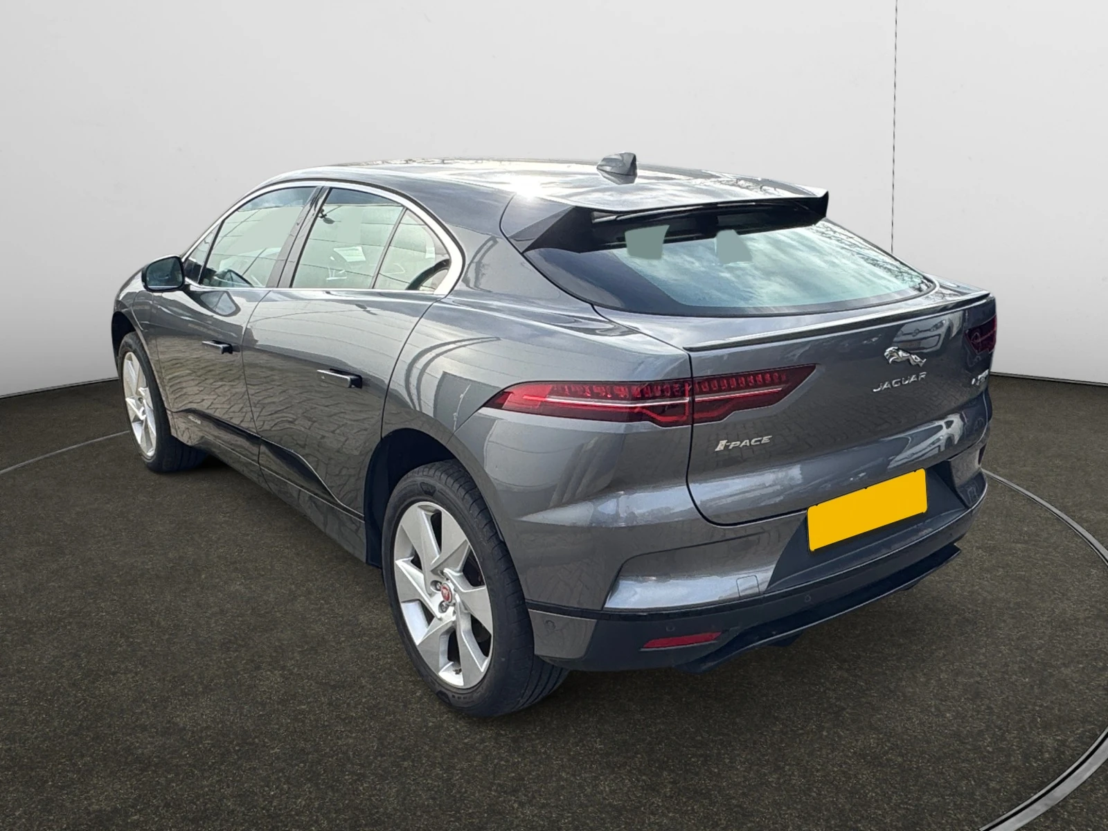 Jaguar I-Pace 90 kWh SE, снимка 5 - Автомобили и джипове - 54190483