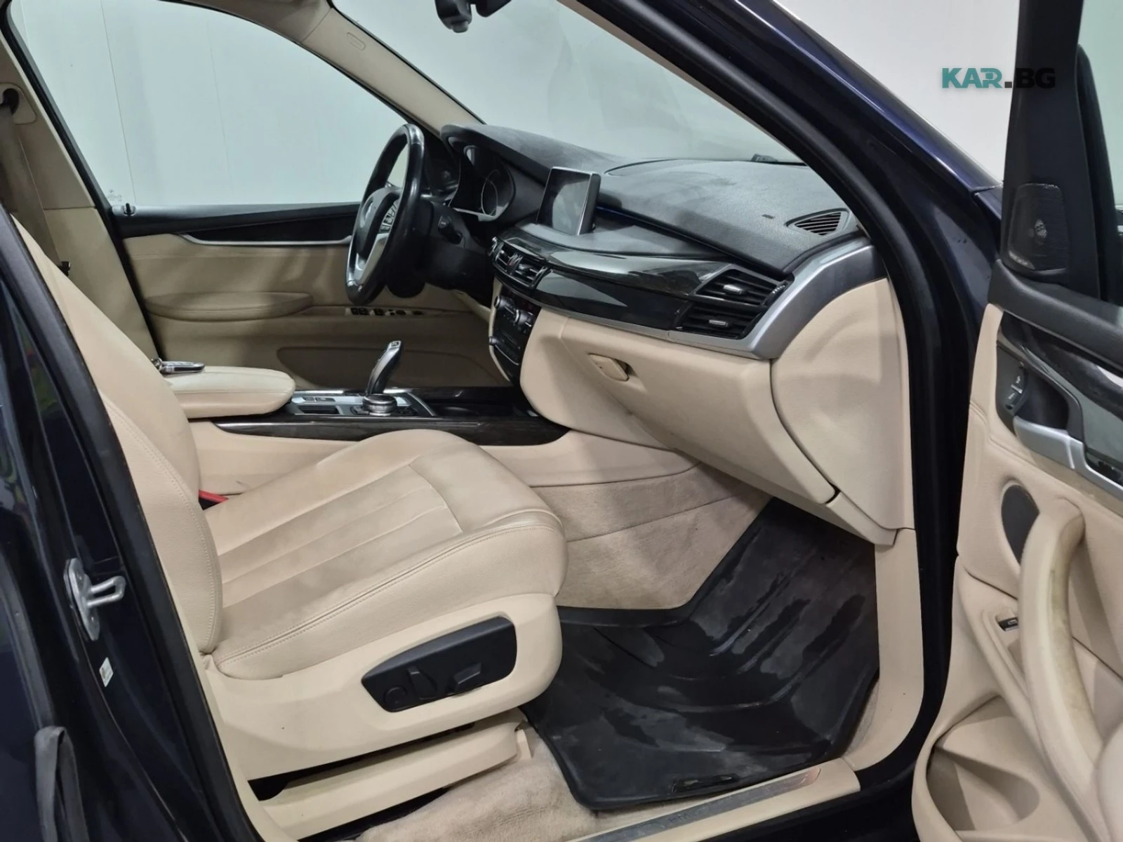 BMW X5 xDrive35i * HUD * АвтоКредит* (ЦЕНА ДО БГ), снимка 8 - Автомобили и джипове - 54715296