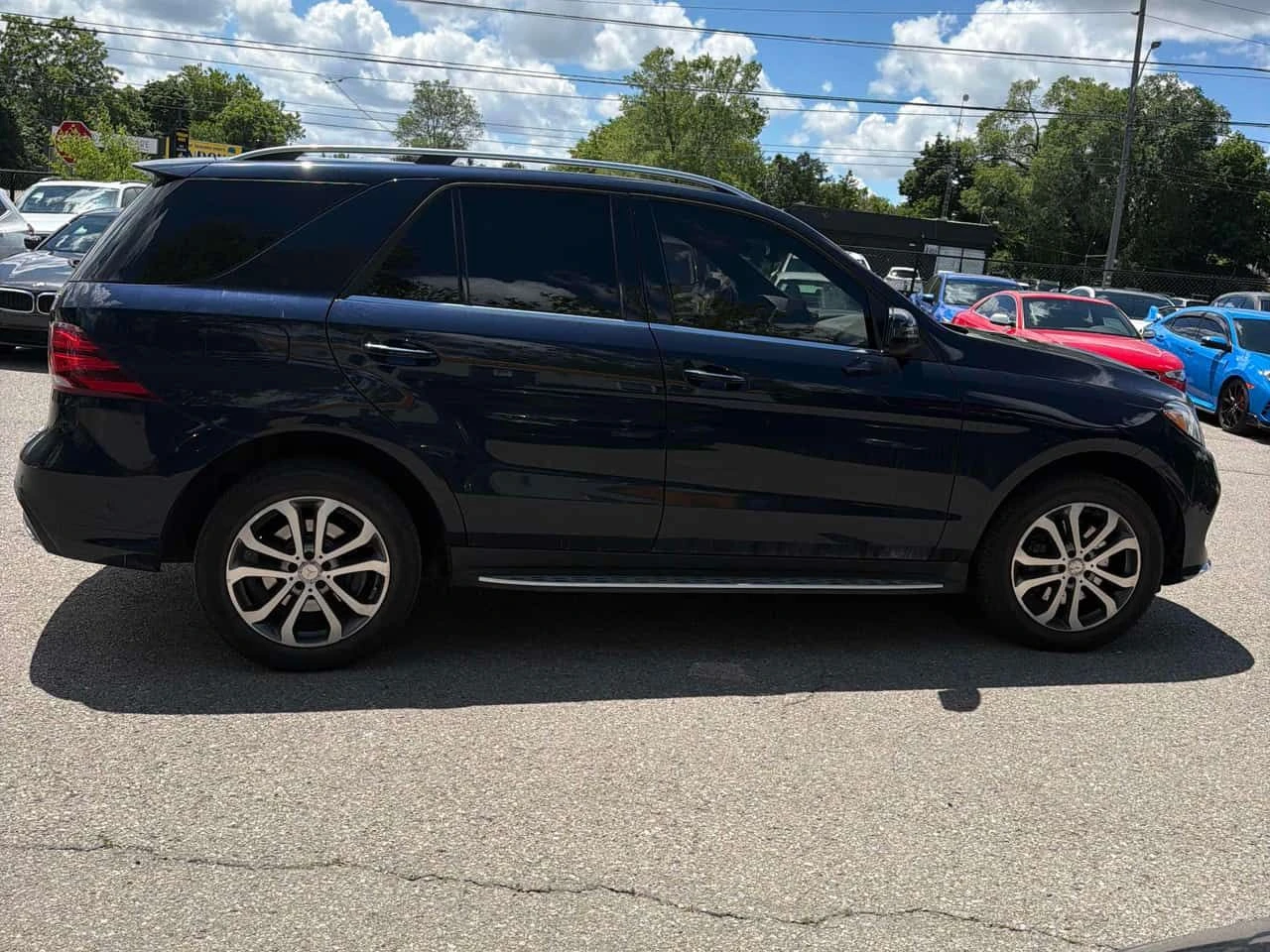 Mercedes-Benz GLE 350 360 CAMERA * PANORAMIC ROOF * Н/К * , снимка 4 - Автомобили и джипове - 54975343
