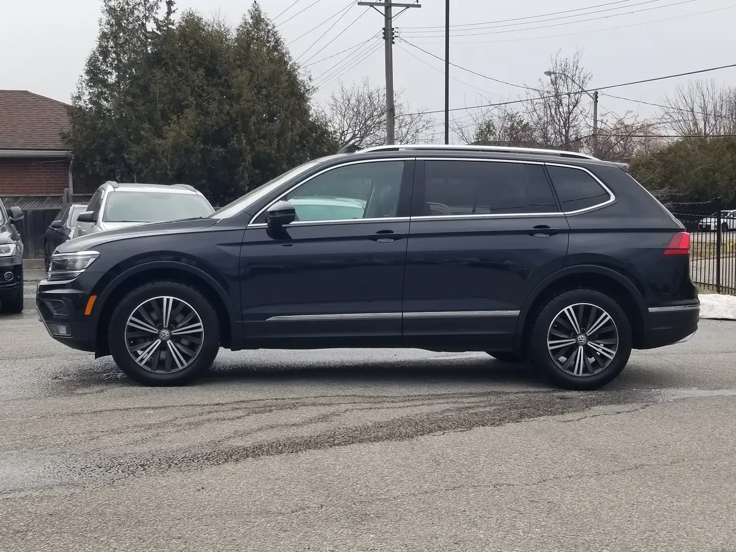 VW Tiguan HIGHLINE* 4MOTION* DISTRONIC*  ПОДГРЕВ* ПАНОРАМА, снимка 4 - Автомобили и джипове - 55188658