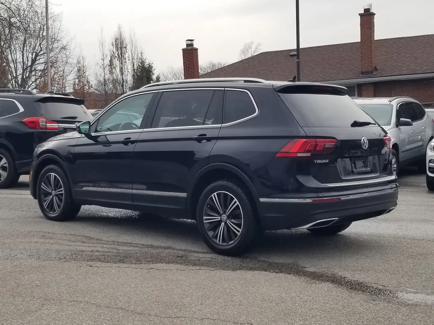 VW Tiguan HIGHLINE* 4MOTION* DISTRONIC*  ПОДГРЕВ* ПАНОРАМА, снимка 7 - Автомобили и джипове - 55188658