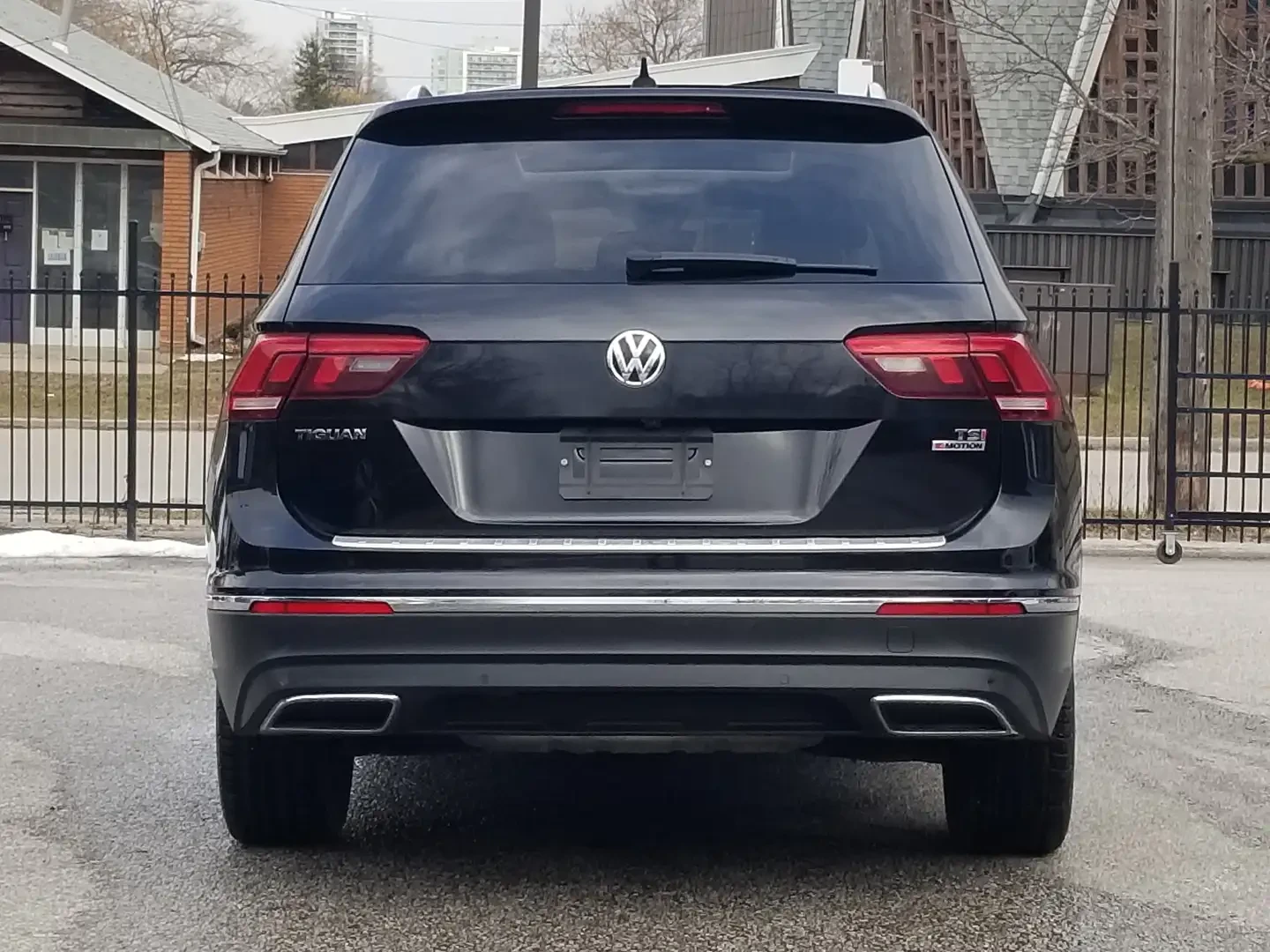 VW Tiguan HIGHLINE* 4MOTION* DISTRONIC*  ПОДГРЕВ* ПАНОРАМА, снимка 6 - Автомобили и джипове - 55188658