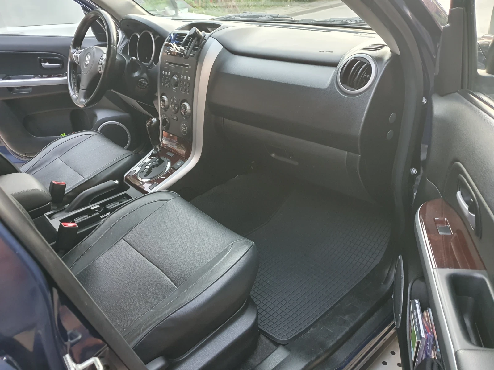 Suzuki Grand vitara 2.0i-БЕНЗИН/ГАЗ, снимка 10 - Автомобили и джипове - 55255488