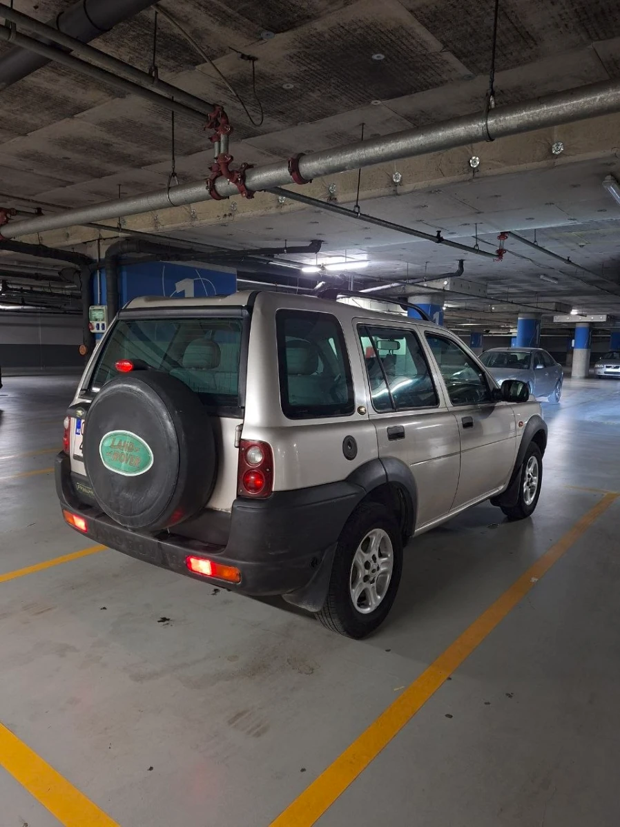 Land Rover Freelander, снимка 4 - Автомобили и джипове - 56371197