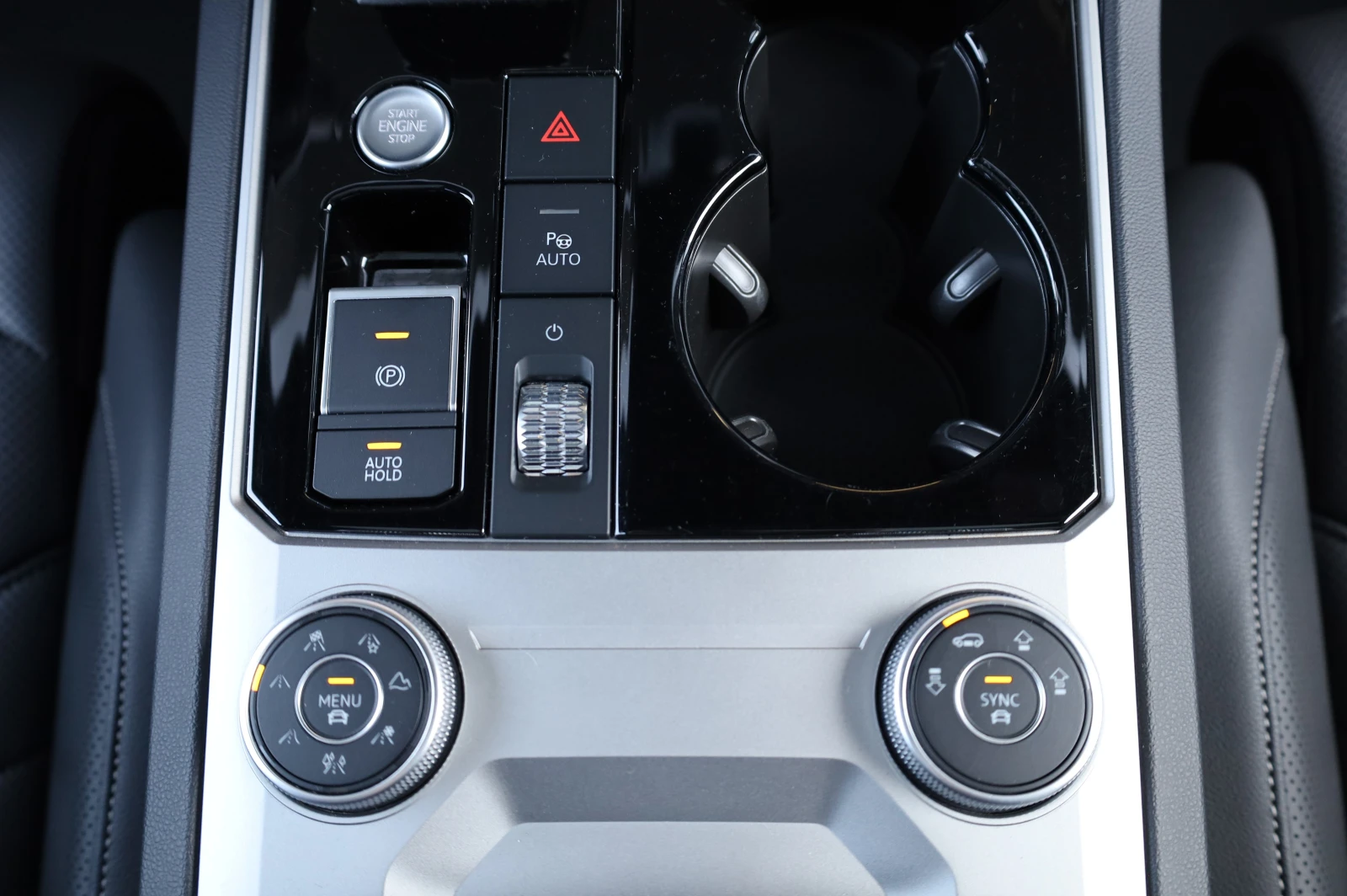 VW Touareg FACELIFT* R-LINE* IQ MATRIX LIGHTS* DYNAUDIO* PANO | Mobile.bg � ����������� 16