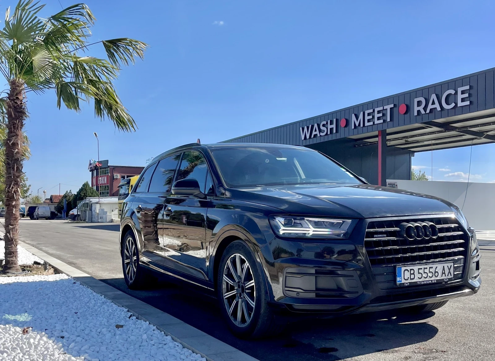 Audi Q7 3.0 TDI 272 / S-line / MATRIX / 7 местен