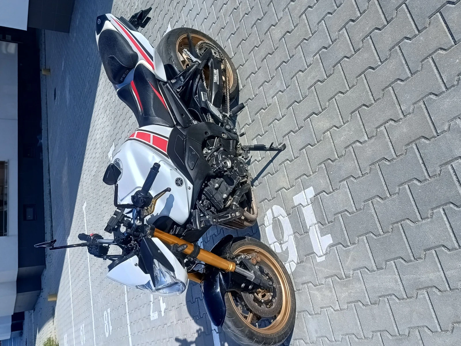 Yamaha FZ8  50th Anniversary  Edition - изображение 9