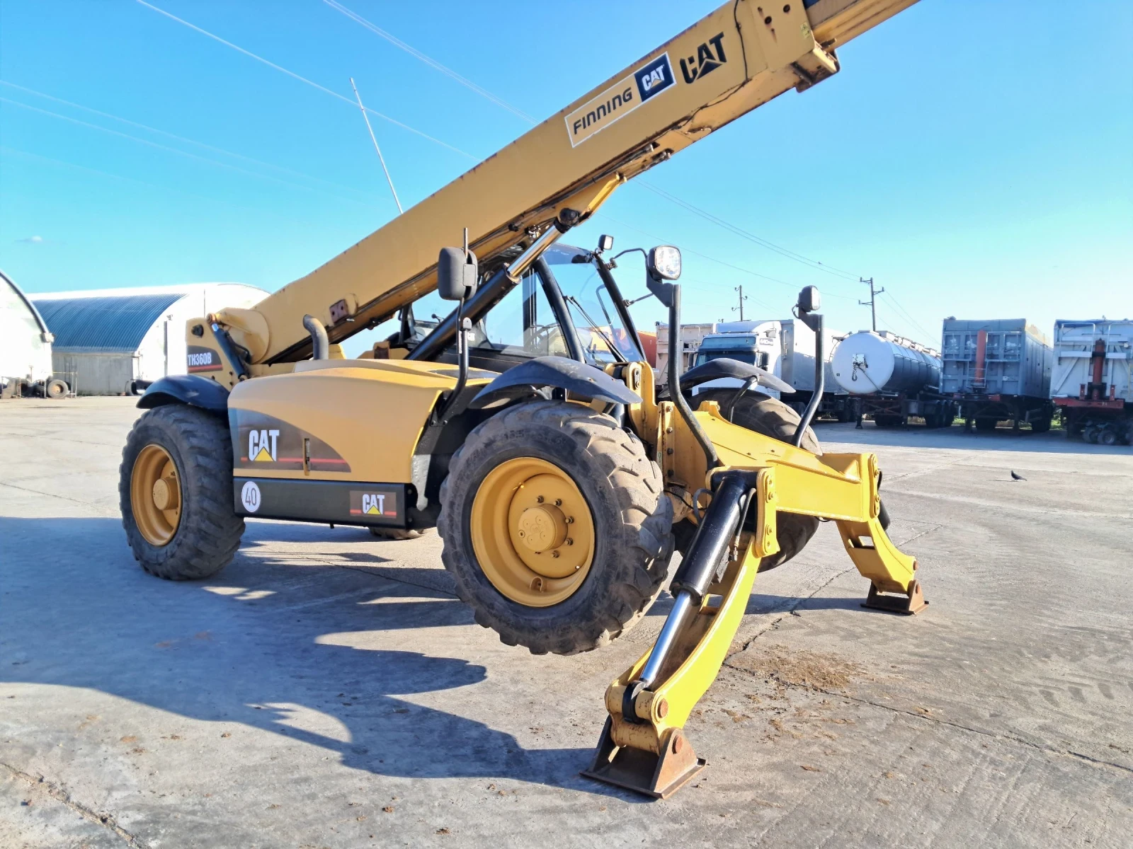 Телескопични товарачи Caterpillar ТН360В, снимка 3 - Индустриална техника - 53831525