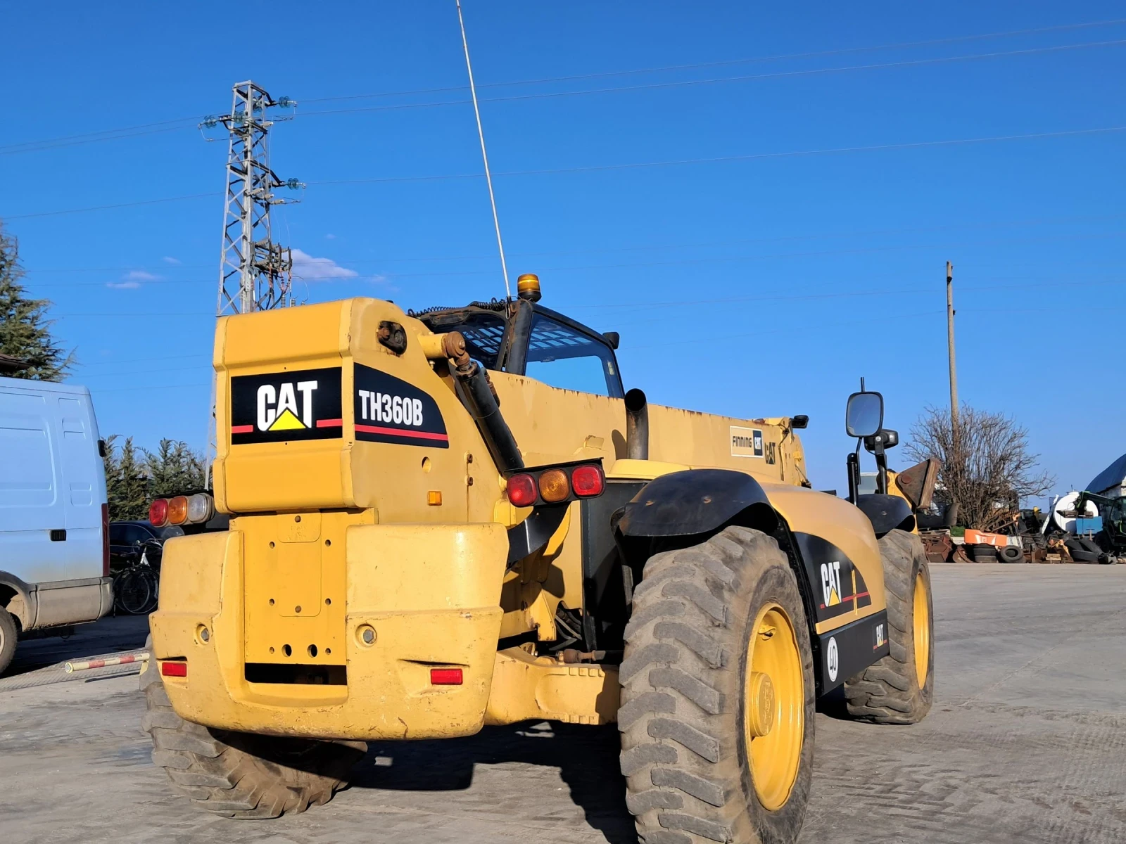 Телескопични товарачи Caterpillar ТН360В, снимка 8 - Индустриална техника - 53831525