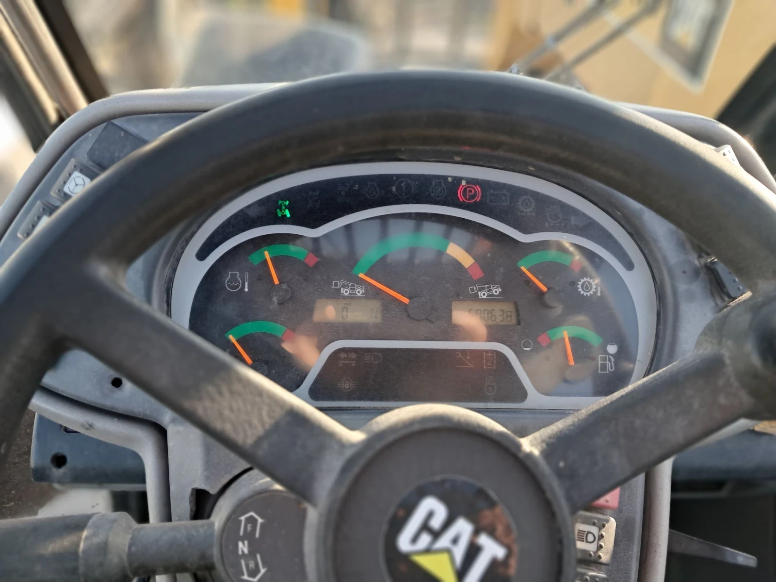 Телескопични товарачи Caterpillar ТН360В, снимка 12 - Индустриална техника - 53831525