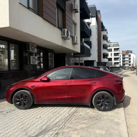 Tesla Model Y 2025 Long Range 12000 км Ultra red, снимка 5